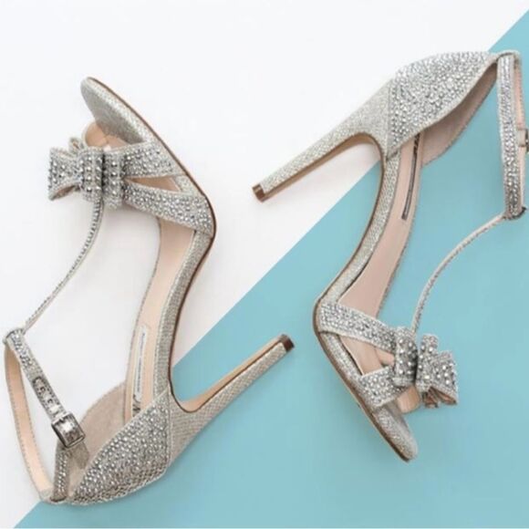 ♥️ INC International Concepts Women's Reesie Rhinestone Bow Evening heels - Picture 14 of 15